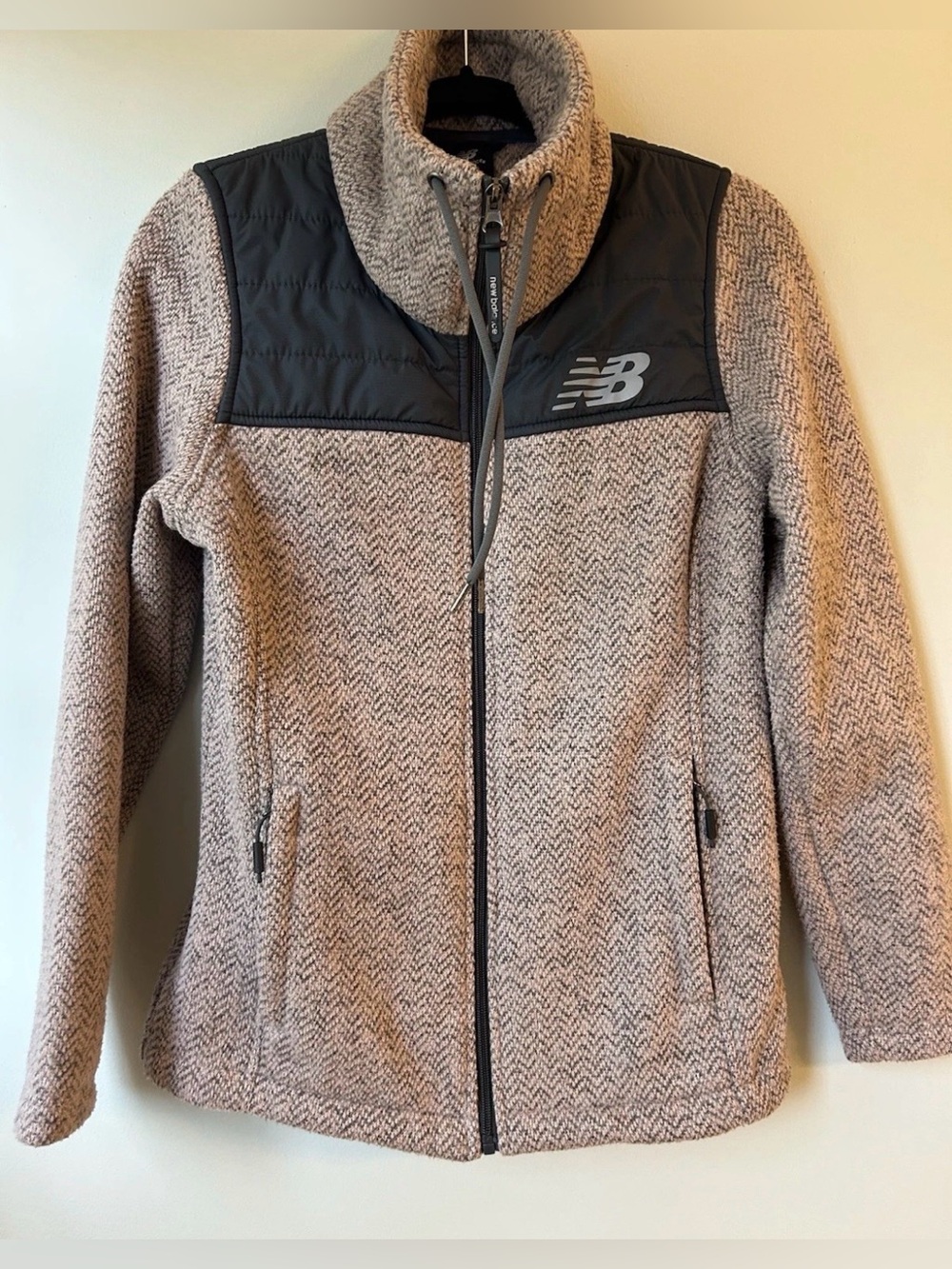 New Balance Women’s Jacket Light Pink and Dark Gray Fleece Zip Up Size Small